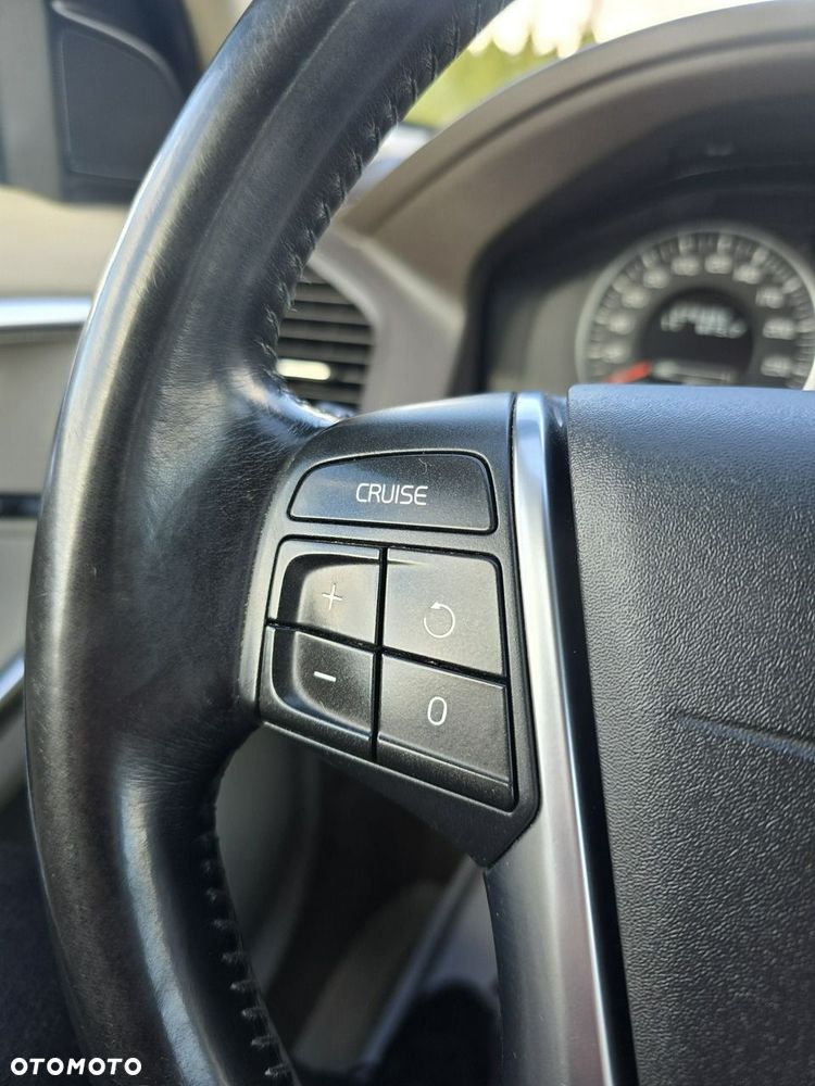 Volvo XC 60 - 35