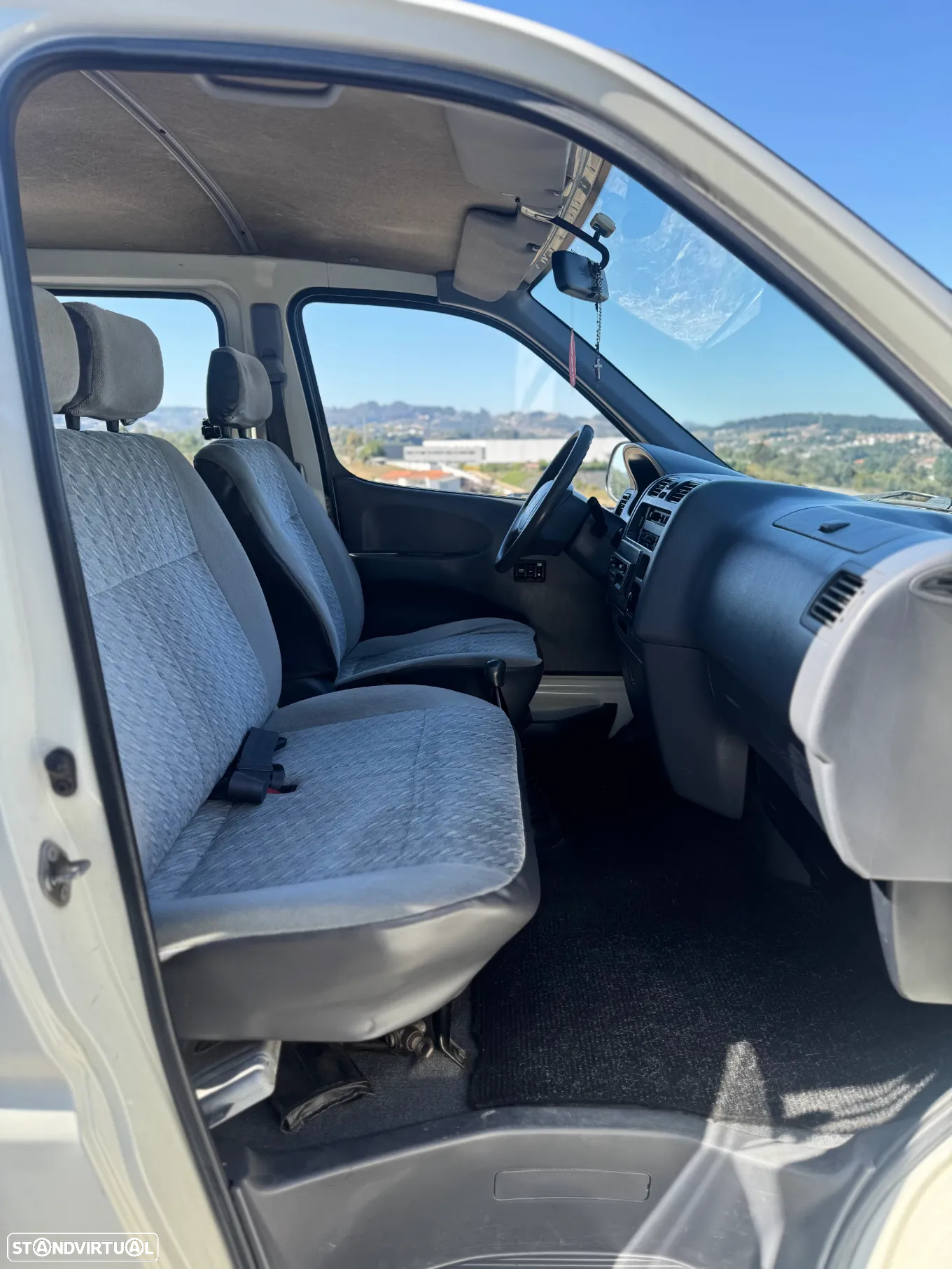 Toyota HiAce 2.4 D LXH12LB - 14