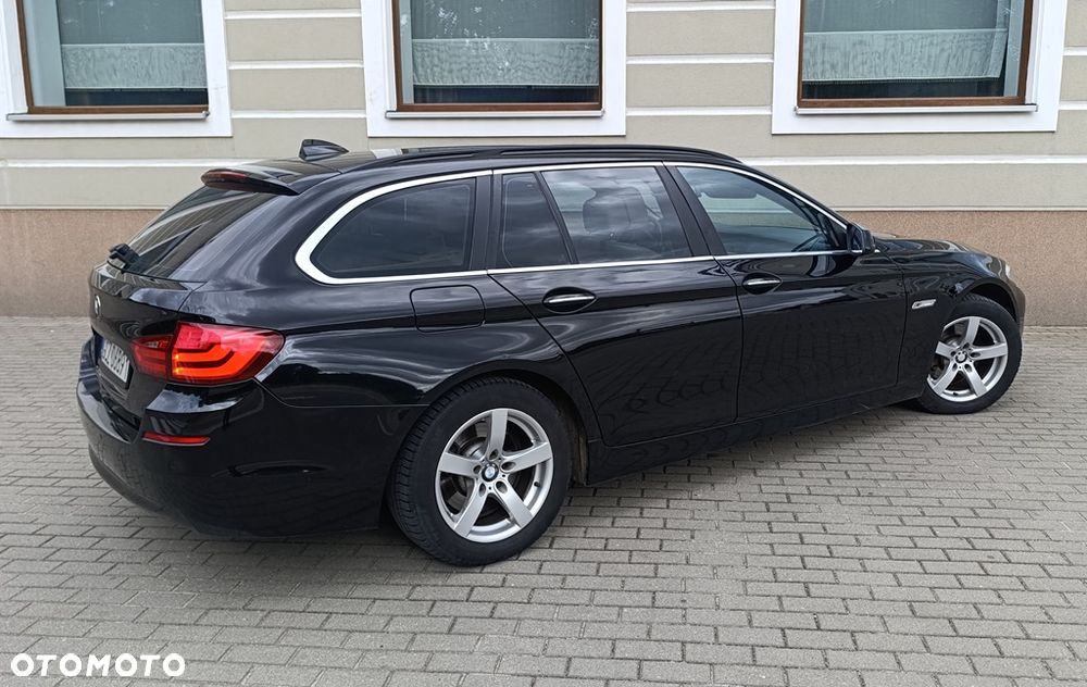 BMW Seria 5 520d - 5