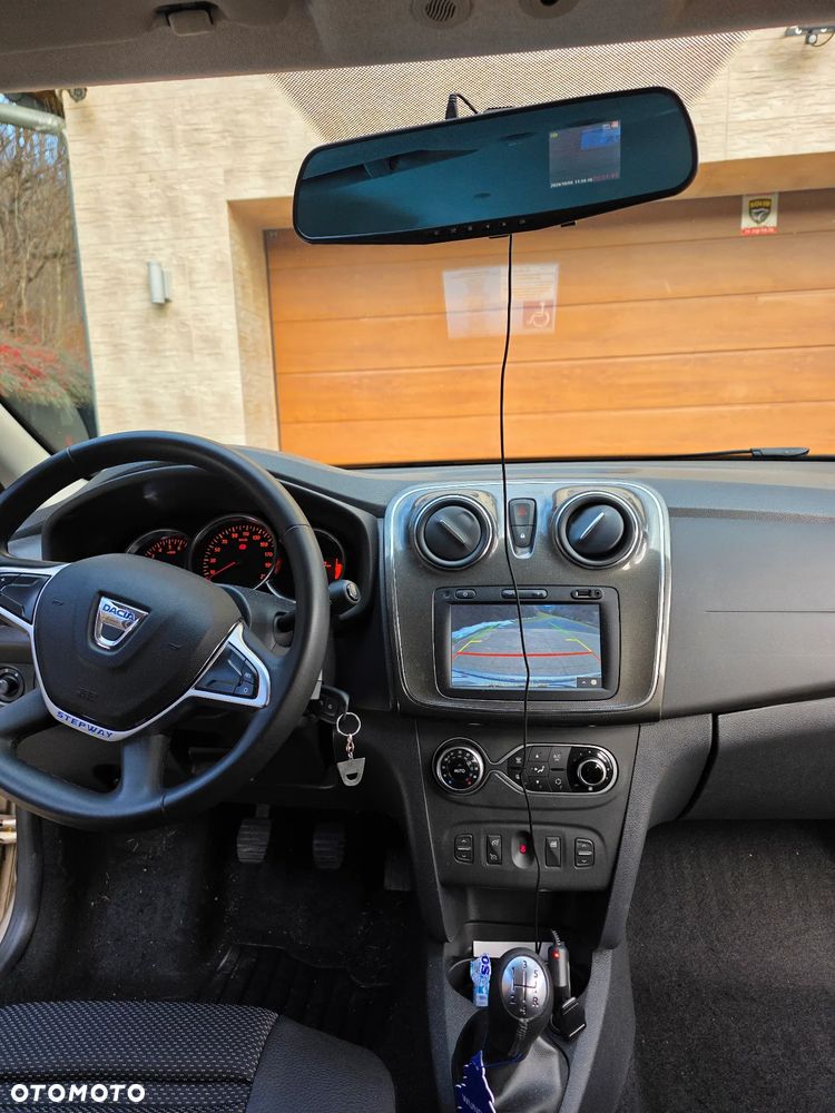 Dacia Sandero - 11