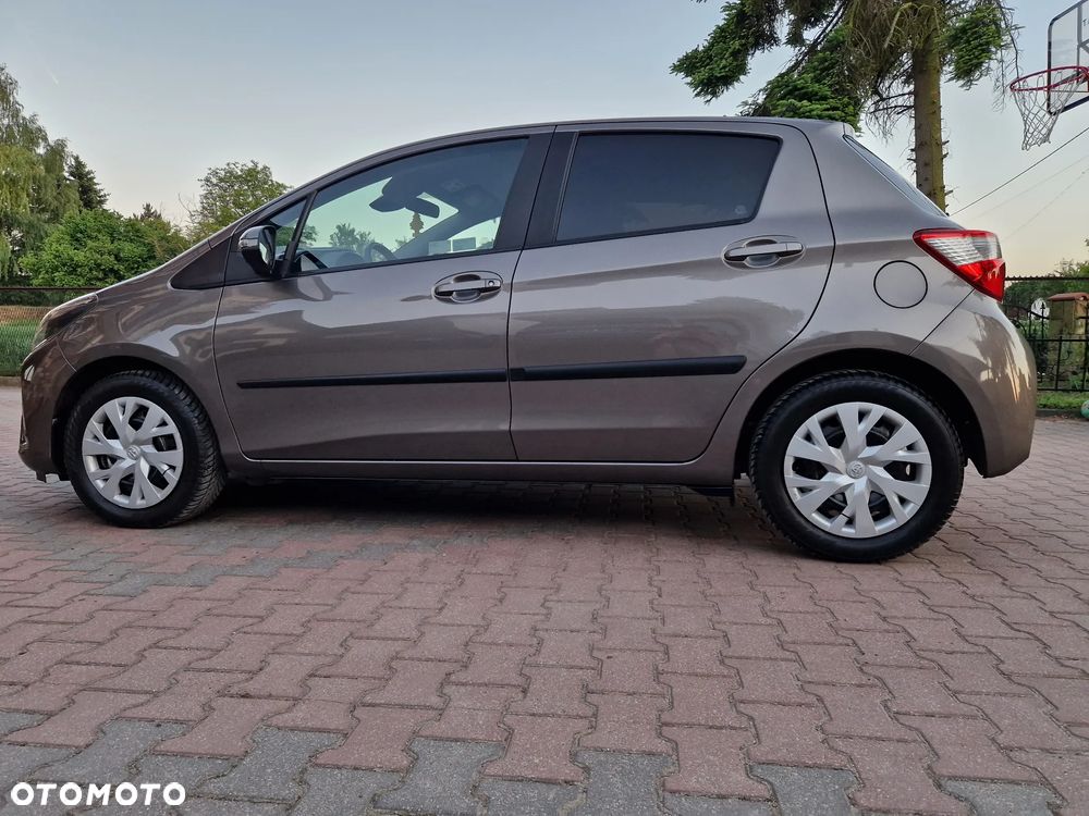 Toyota Yaris 1.5 Premium - 4