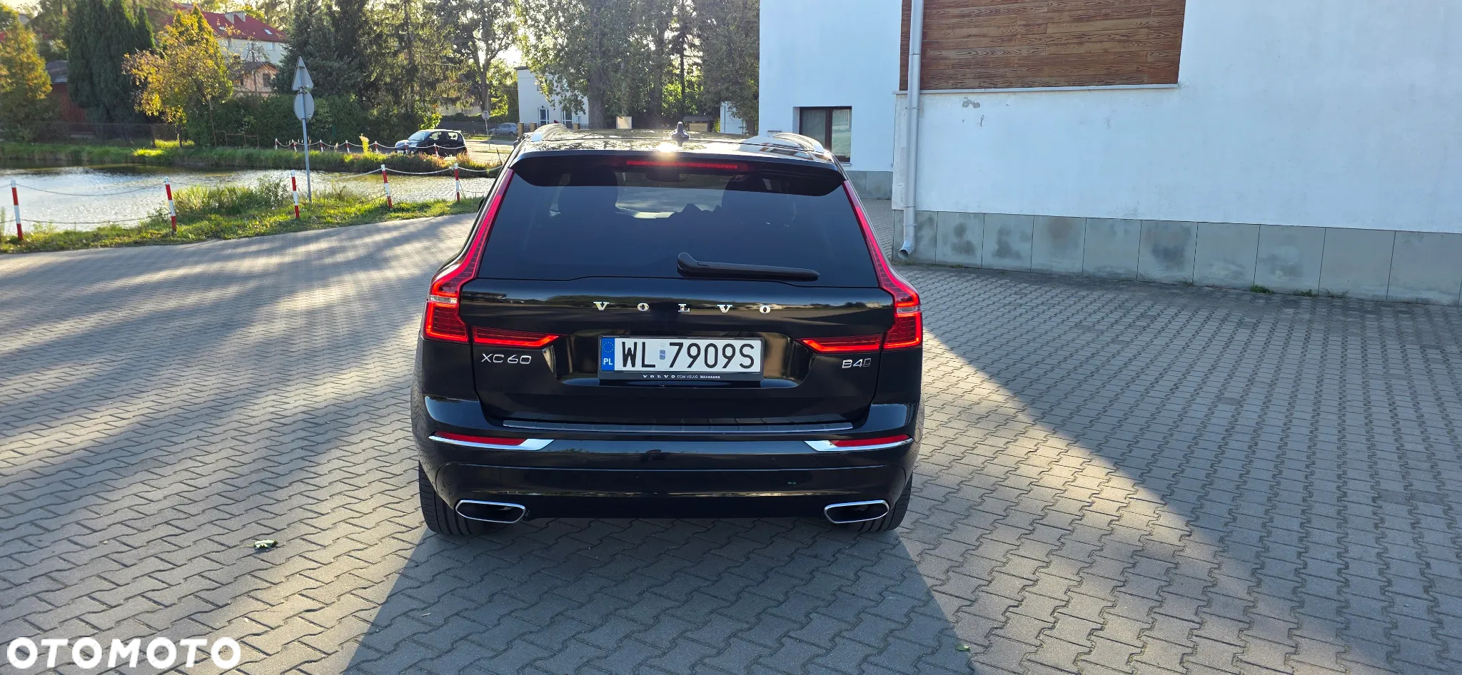 Volvo XC 60 D4 AWD Inscription - 4