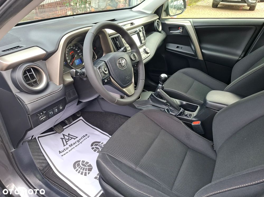 Toyota RAV4 - 14