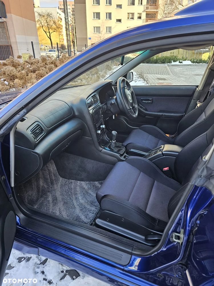 Subaru Legacy - 14