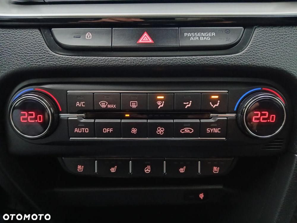 Kia Ceed 1.4 T-GDI OPF Platinum Edition - 16