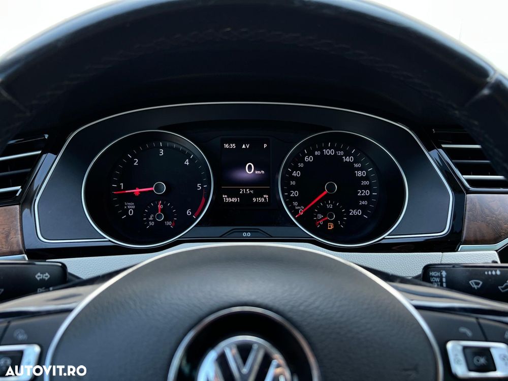 Volkswagen Passat - 21
