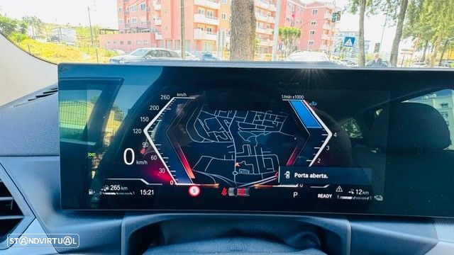 BMW 330 e Aut. Luxury Line - 48