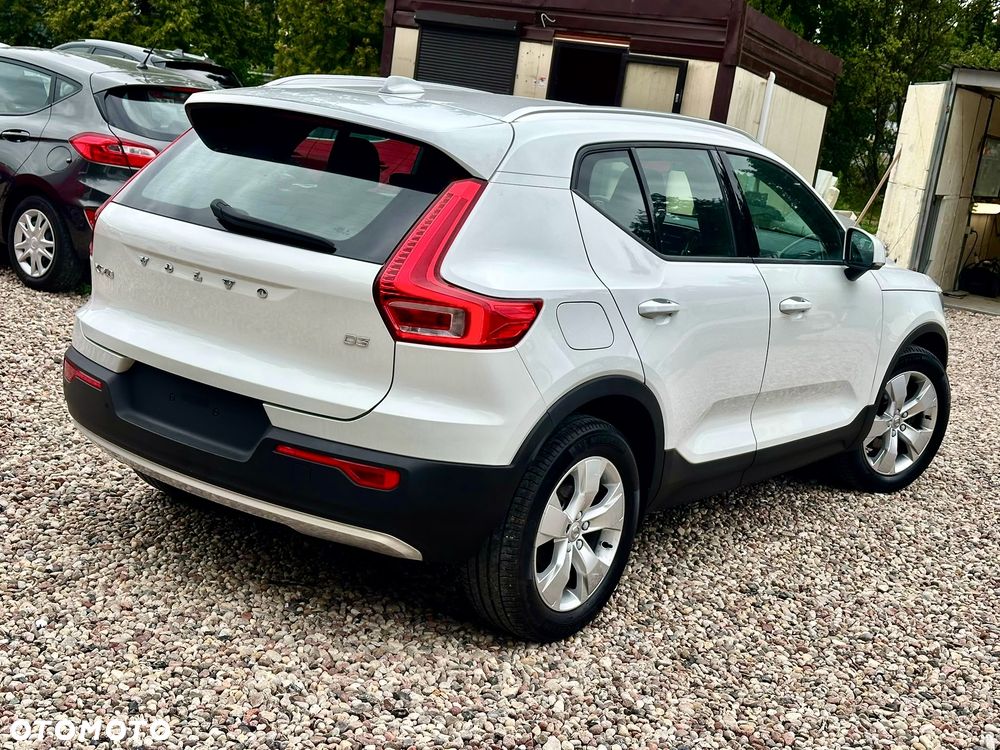 Volvo XC 40 D3 Momentum - 2