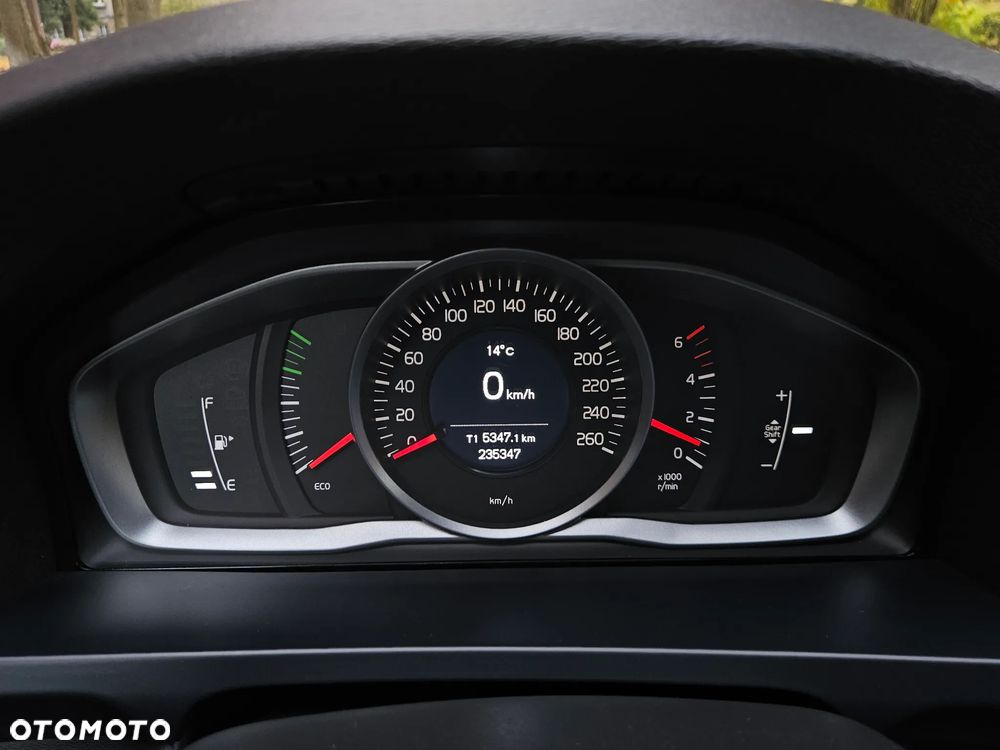 Volvo V60 D4 Drive-E Momentum - 8