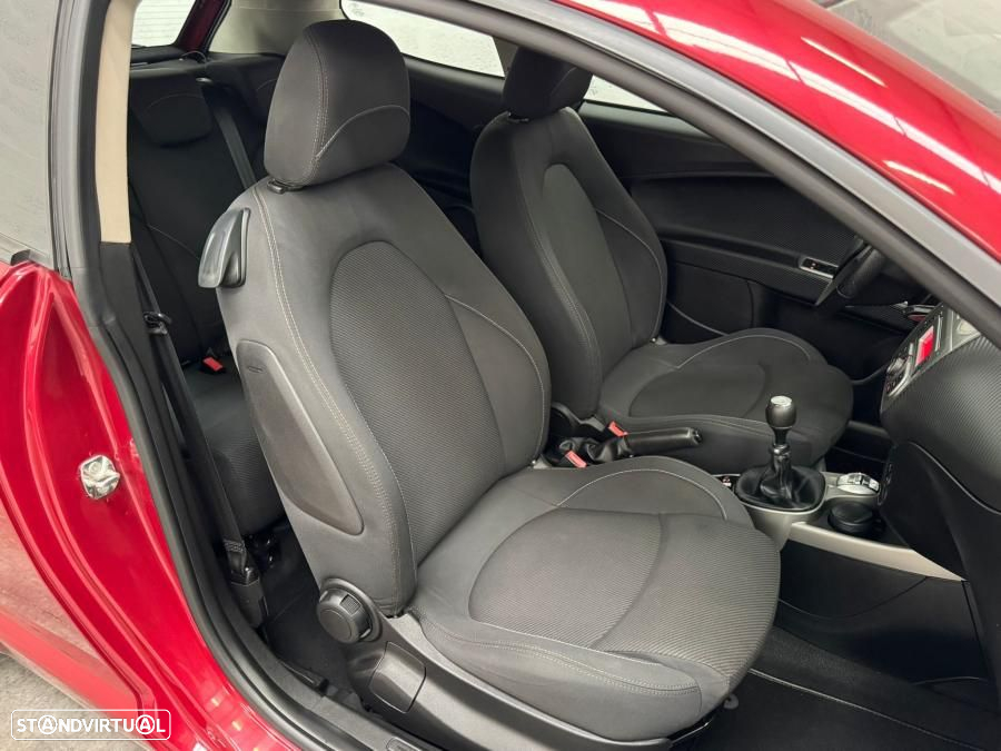 Alfa Romeo MiTo 1.3 JTD Distinctive S&S - 29