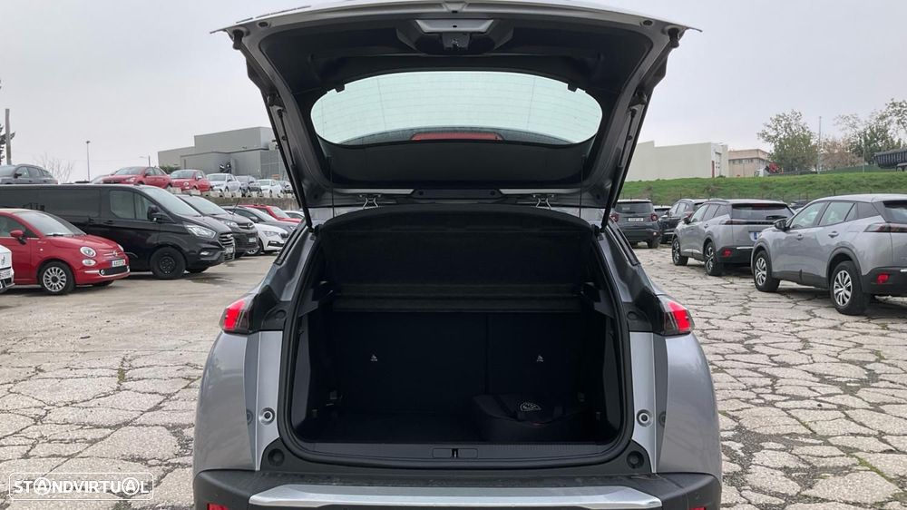 Peugeot e-2008 50 kWh Active Pack - 19