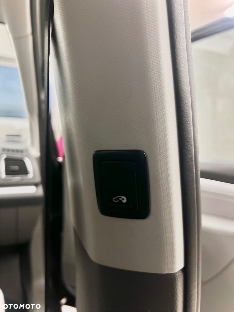 Volkswagen Sharan 2.0 TDI BMT Comfortline DSG - 9