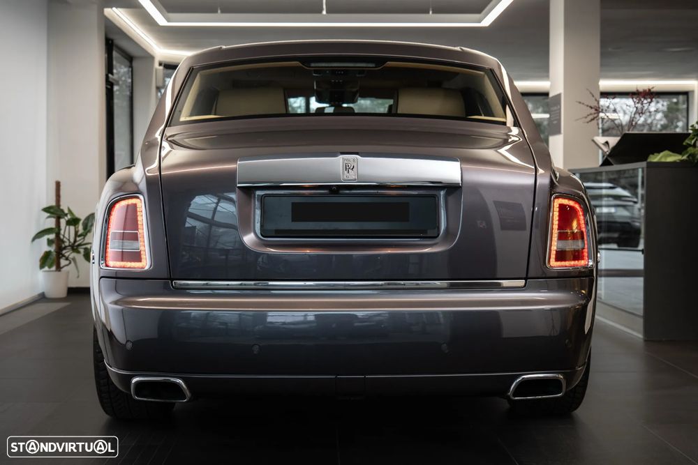 Rolls Royce Phantom 6.8 V12 - 4