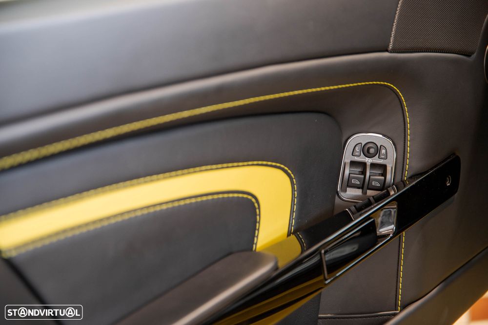 Aston Martin Vantage Coupe V12 S Sportshift 3 - 32