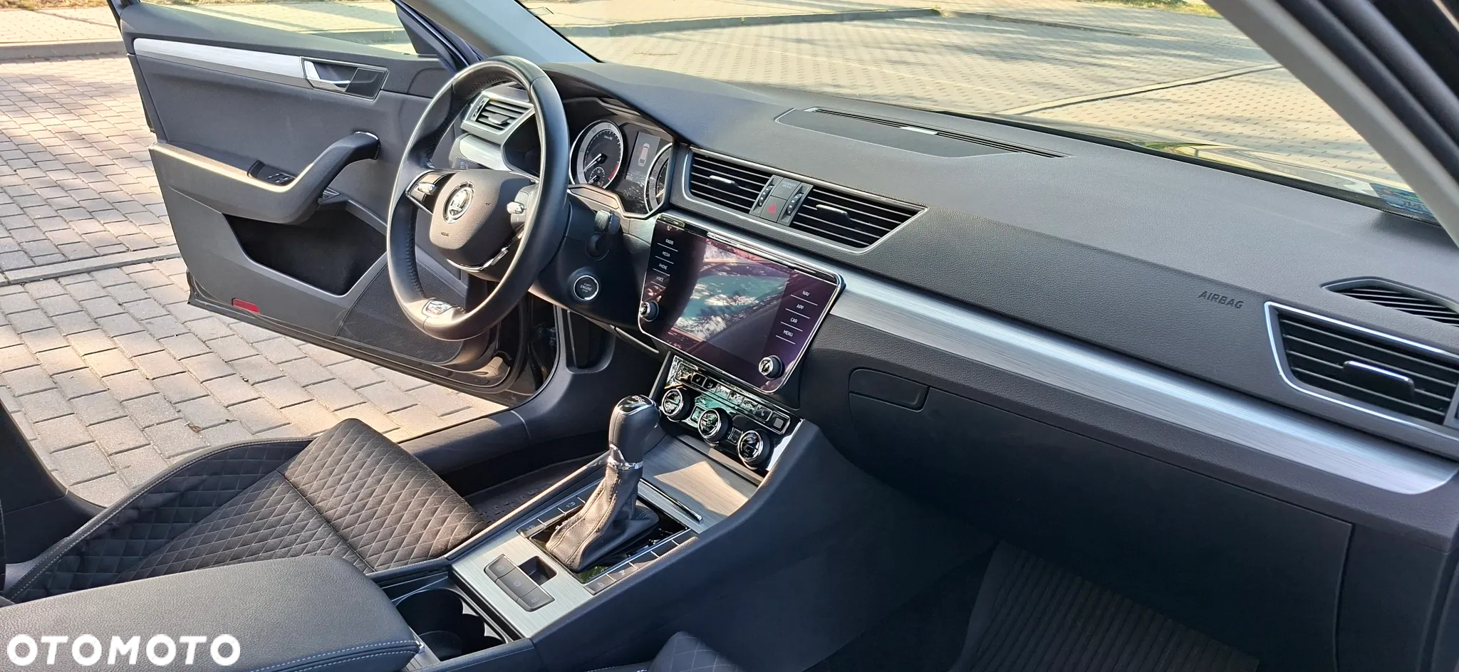 Skoda Superb 2.0 TDI SCR Ambition DSG - 13