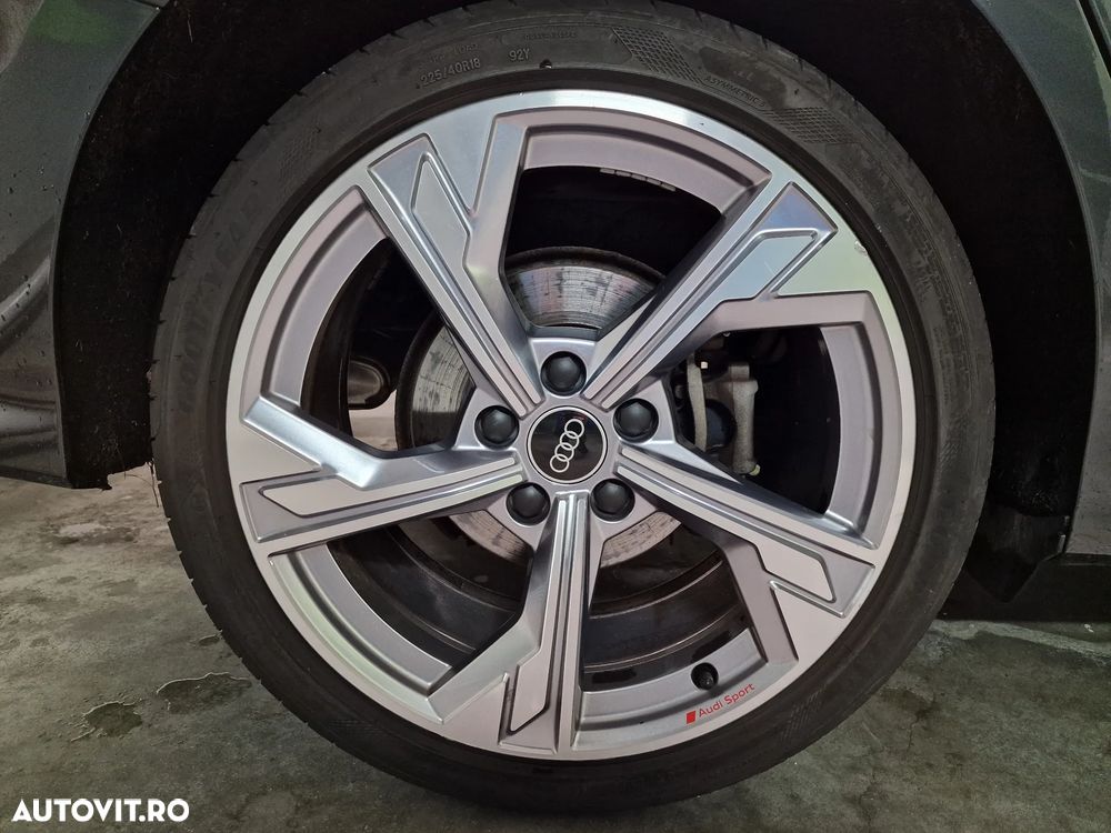 Audi A3 35 TFSI Sportback S tronic edition one - 36