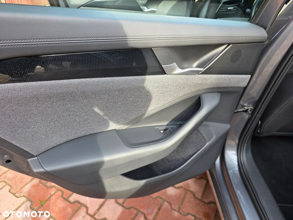 Volkswagen Passat ver-1-5-tsi-evo-elegance-dsg - 27