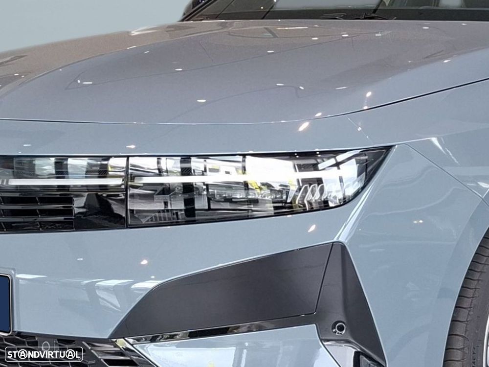 Opel Astra 1.2 T Hybrid GS eDCT — fotografia 12