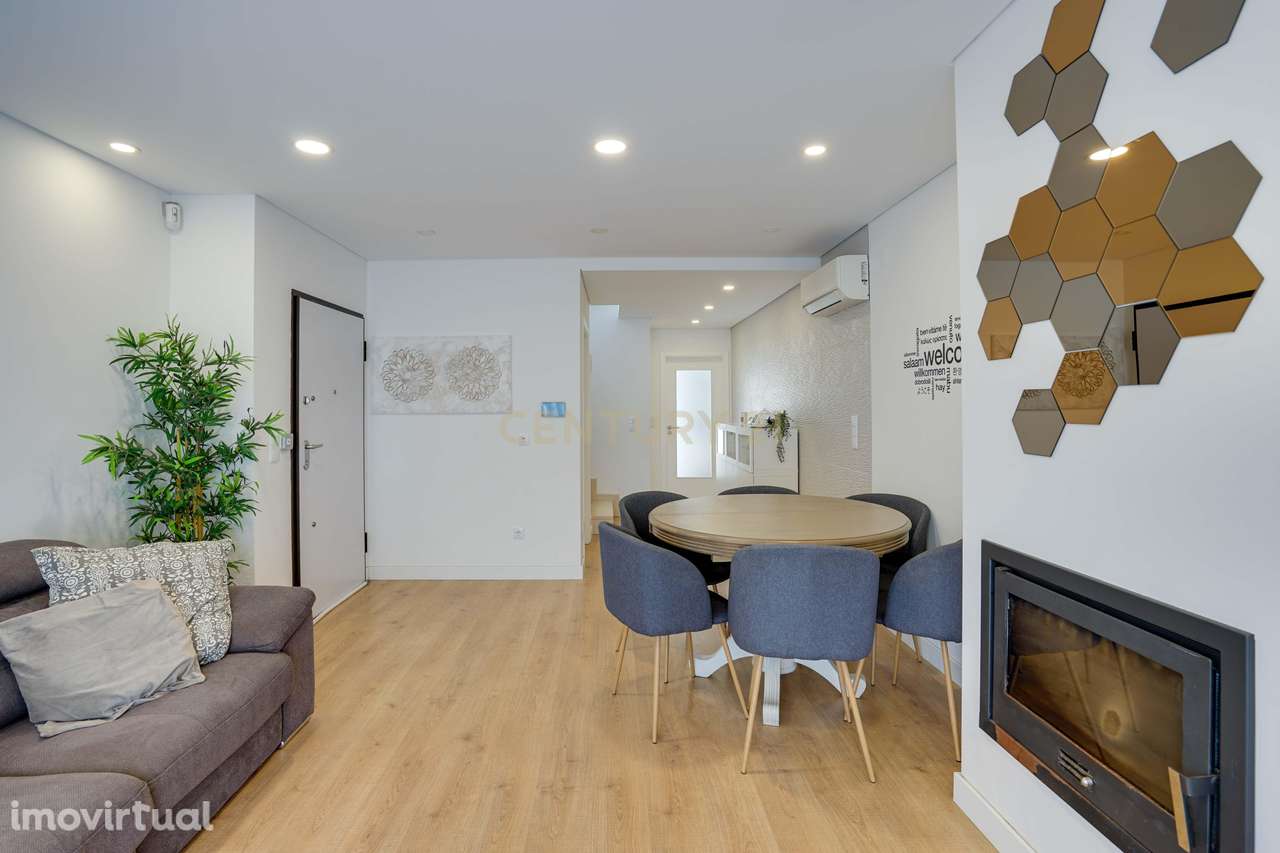 Moradia Geminada T3+1 em Fernão Ferro –Redondos - Grande imagem: 3/41