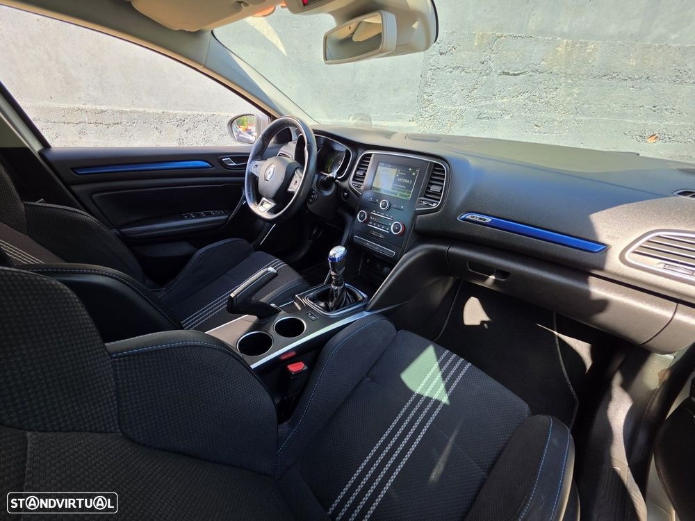 Renault Mégane Sport Tourer 1.5 dCi GT Line SS - 19