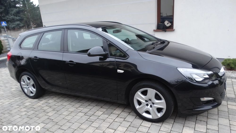 Opel Astra 1.4 Turbo Selection - 4