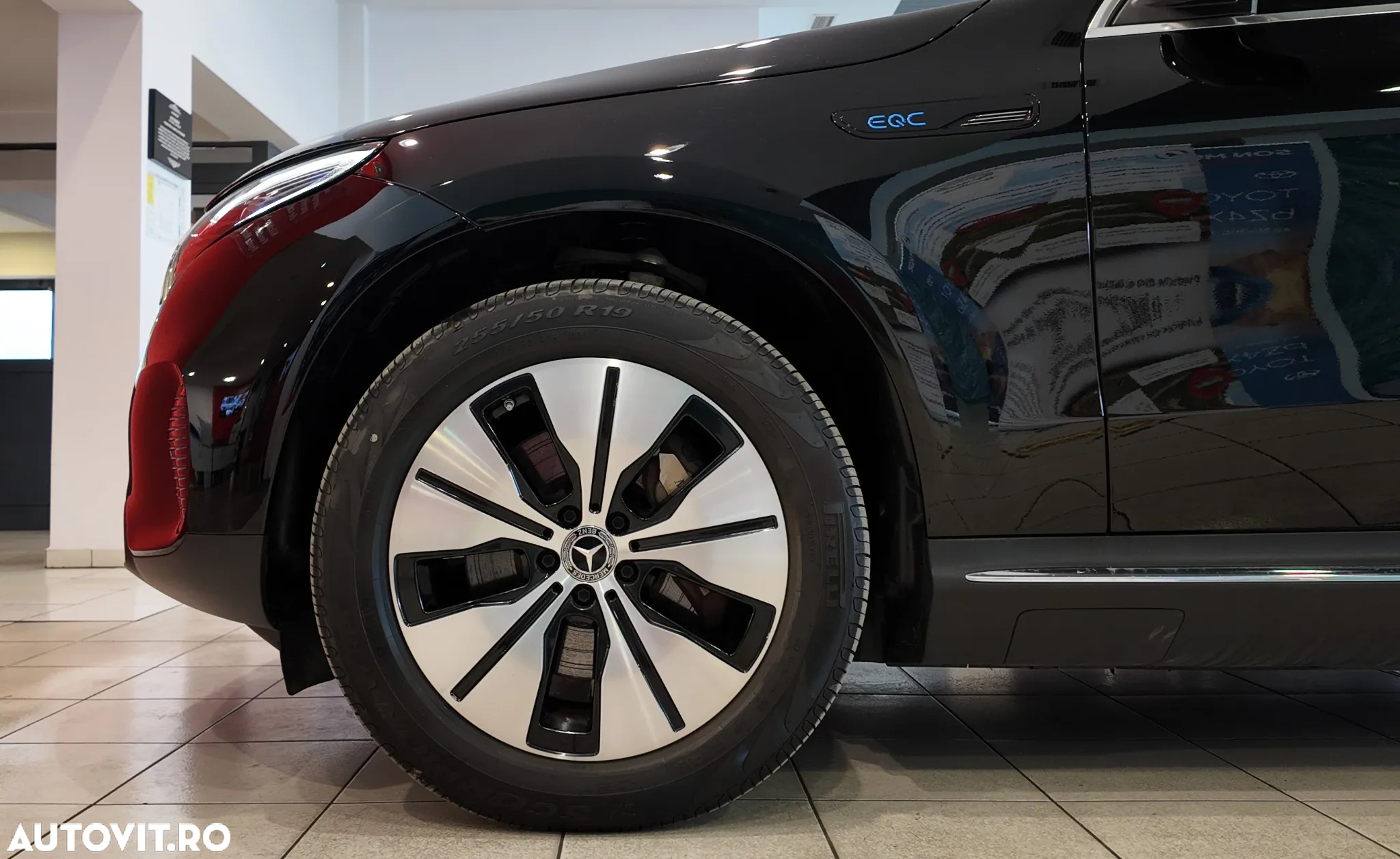 Mercedes-Benz EQC 400 4MATIC - 38