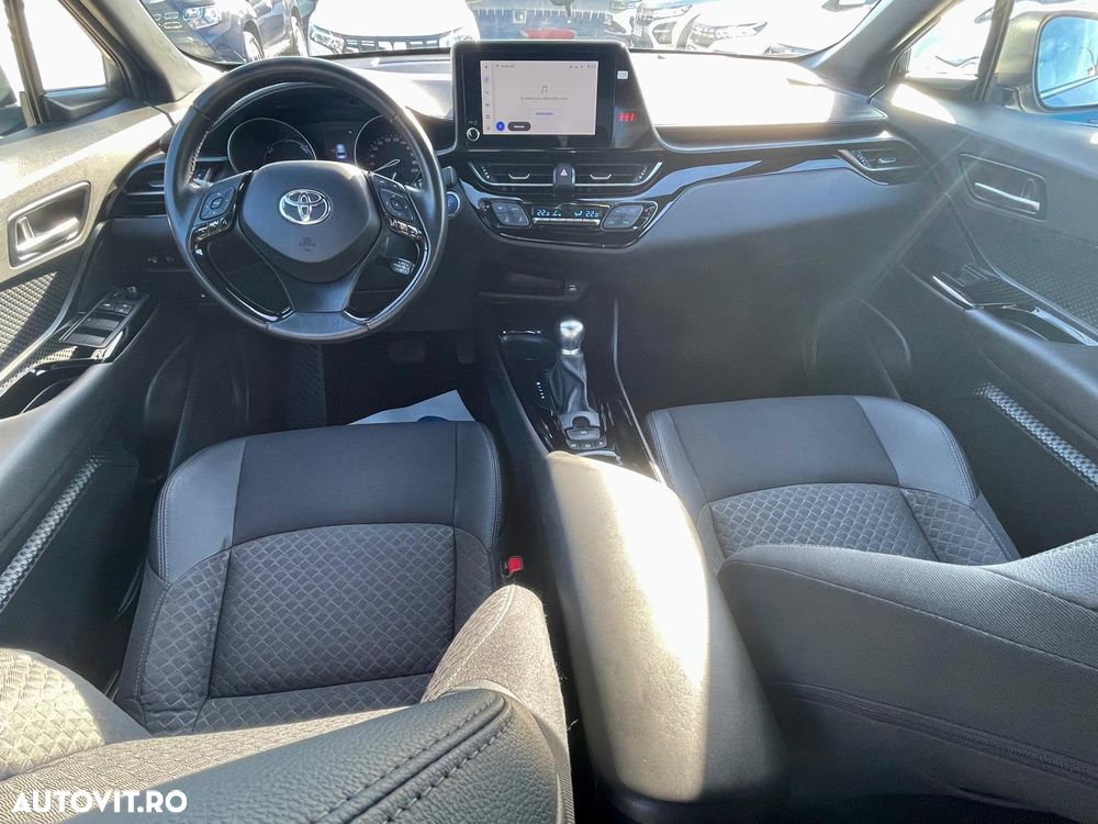 Toyota C-HR - 7
