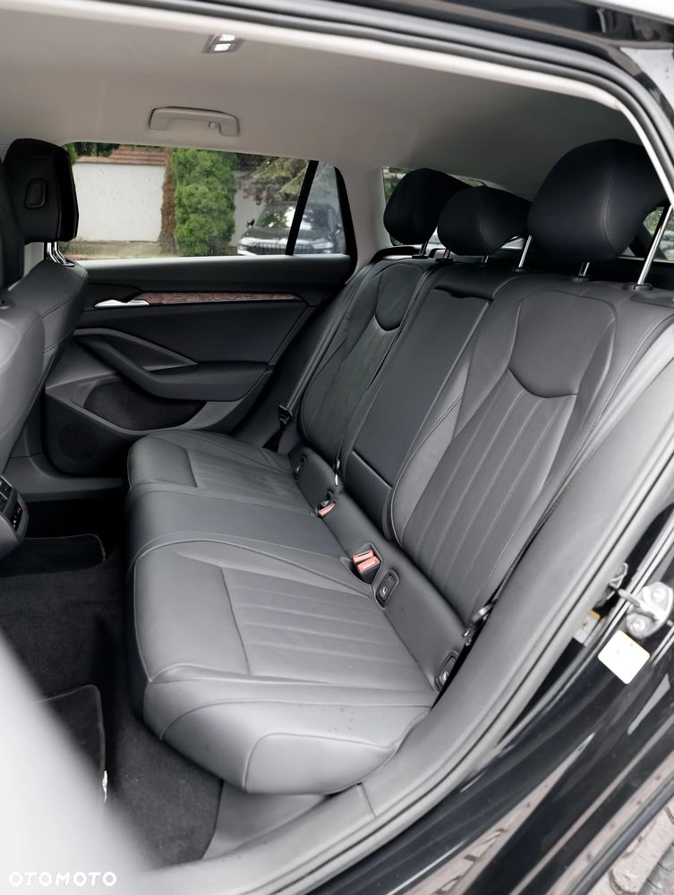 Skoda Superb 2.0 TDI SCR L&K DSG - 14