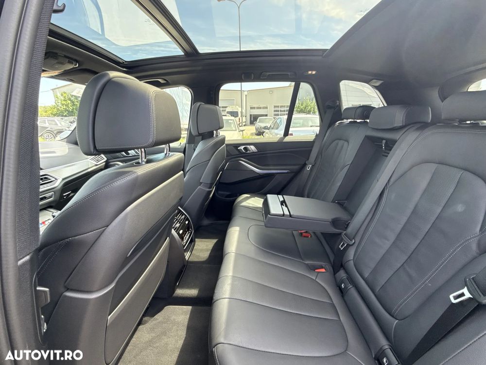 BMW X5 M M50i - 19