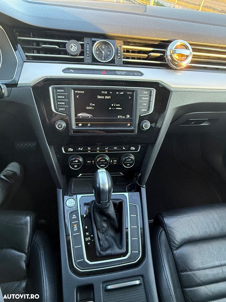 Volkswagen Passat 2.0 TDI SCR DSG Comfortline - 11