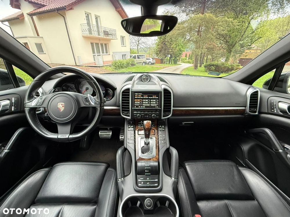 Porsche Cayenne - 19
