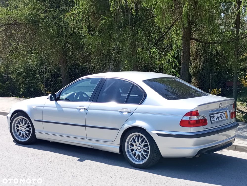 BMW Seria 3 318i - 12