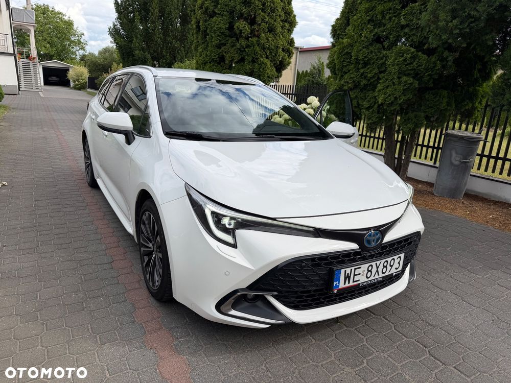 Toyota Corolla 1.8 Hybrid Executive - 28