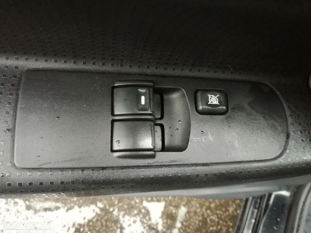 Mitsubishi Colt - 15