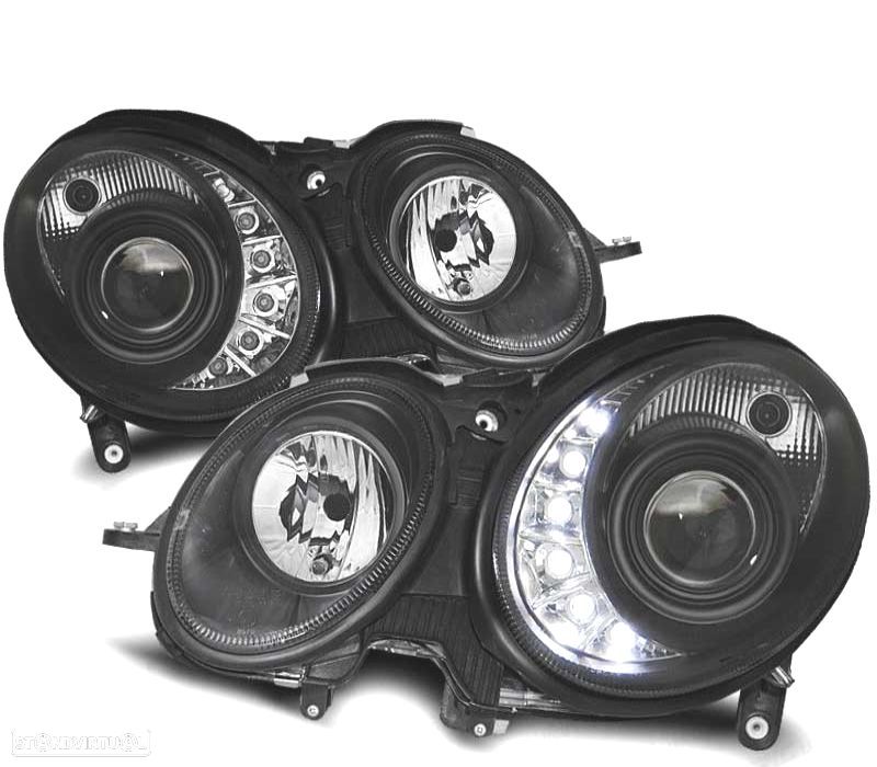 FARÓIS COM LUZ DIURNA LED MERCEDES E W211 02-06 FUNDO PRETO - 1