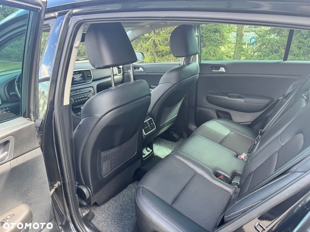 Kia Sportage 1.6 CRDI AWD Eco-Dynamics+ (48V M-H) DCT GT LINE - 7