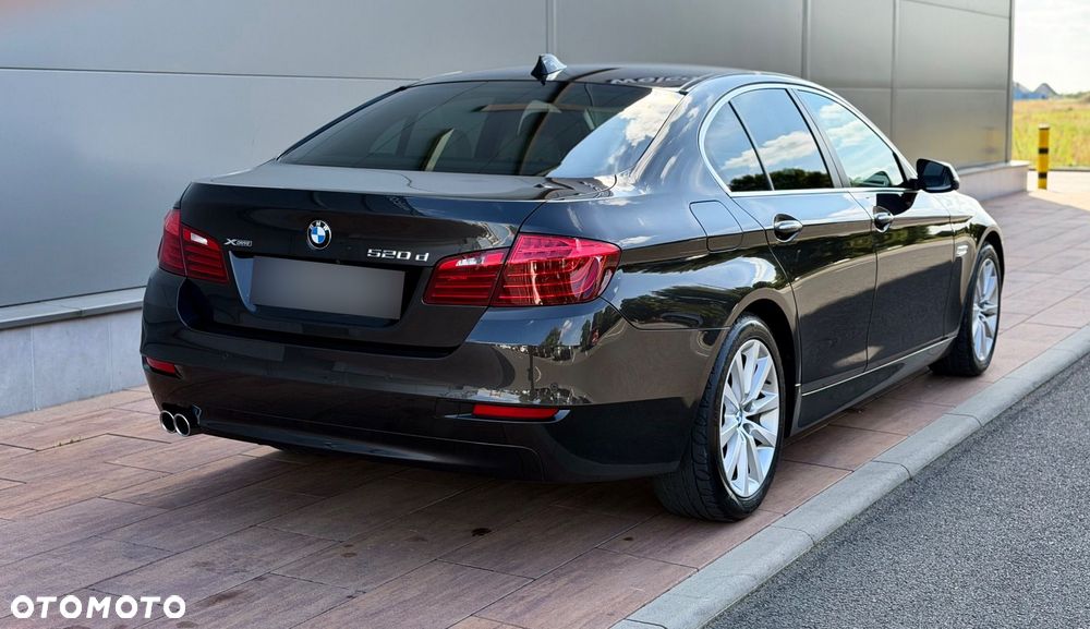 BMW Seria 5 520d xDrive Sport - 5