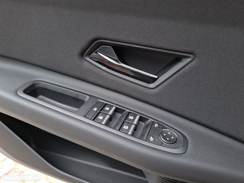 Nissan Micra 40 kWh Engage - 18