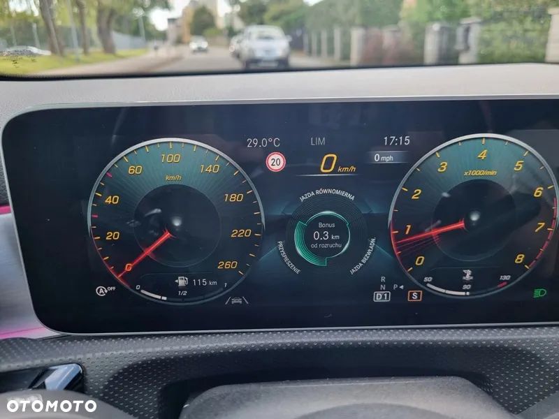 Mercedes-Benz CLA 220 4-Matic AMG Line 7G-DCT - 28