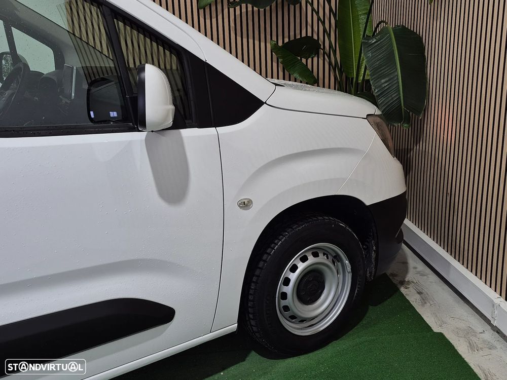 Opel Combo - 2019 - 3 LUGARES | GARANTIA | NACIONAL - 5