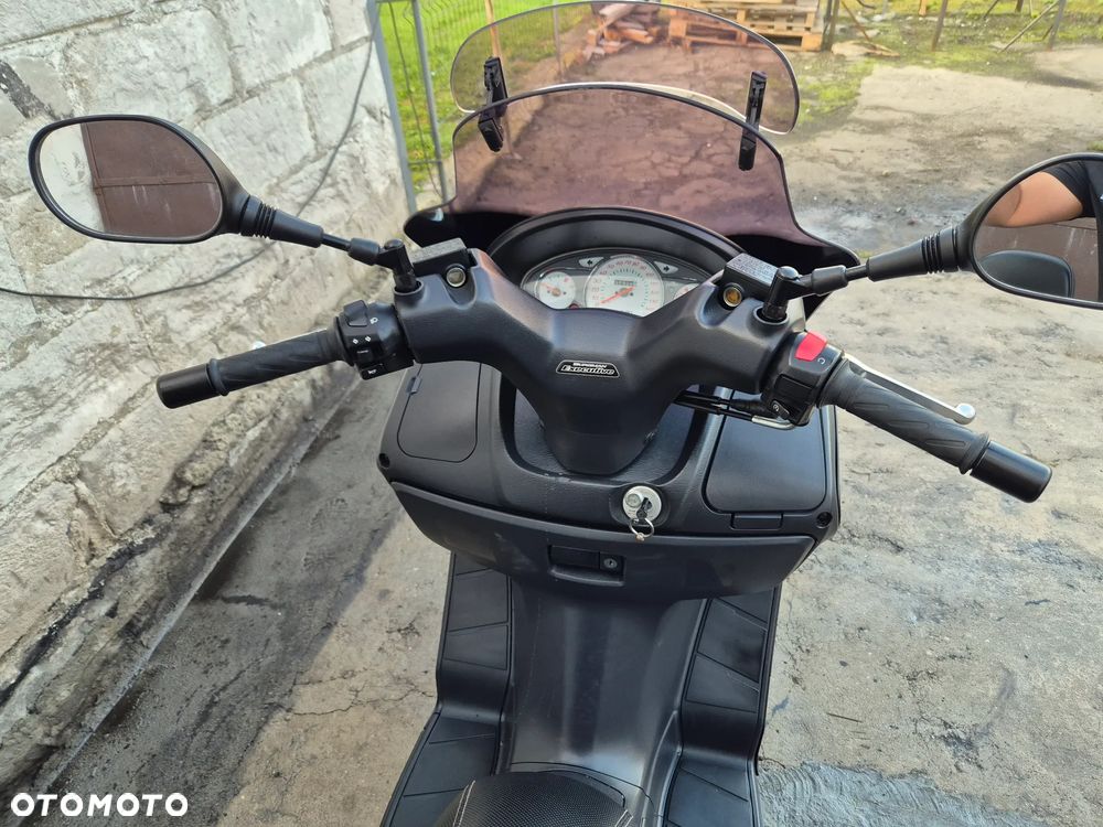 Suzuki Burgman - 17