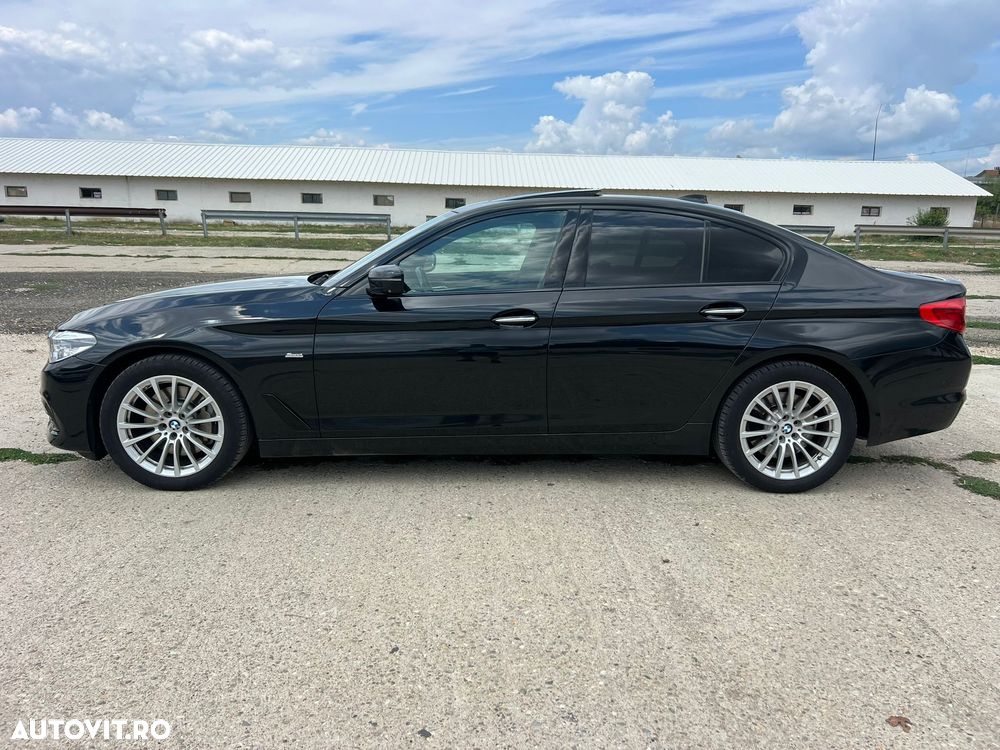 BMW Seria 5 530d xDrive Touring Aut. Sport Line - 12