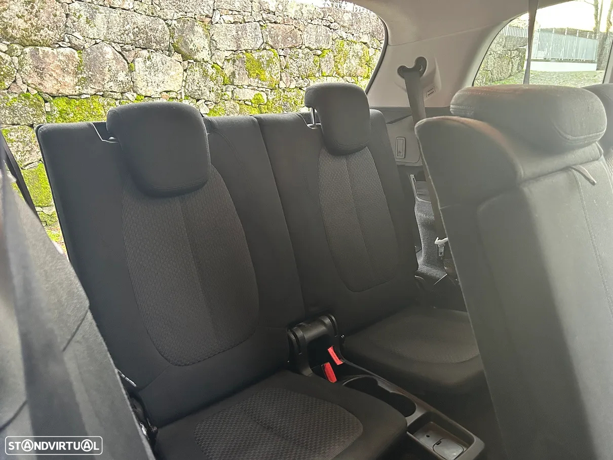 BMW 214 Gran Tourer d Advantage - 27
