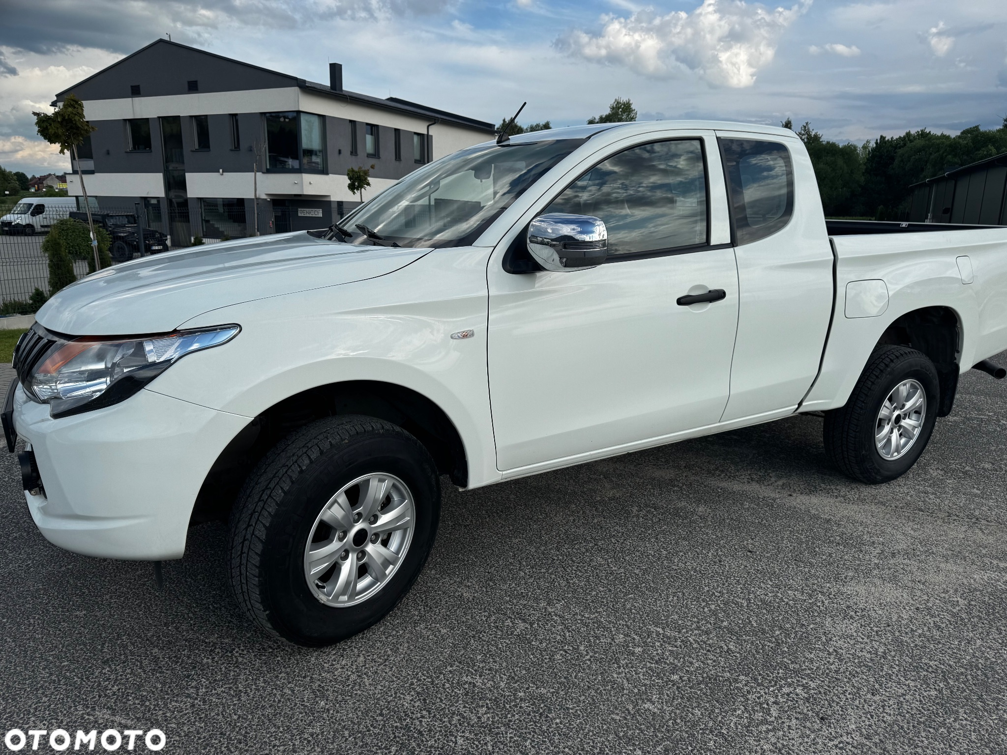 Mitsubishi L200 2.4 d CC Invite - 7