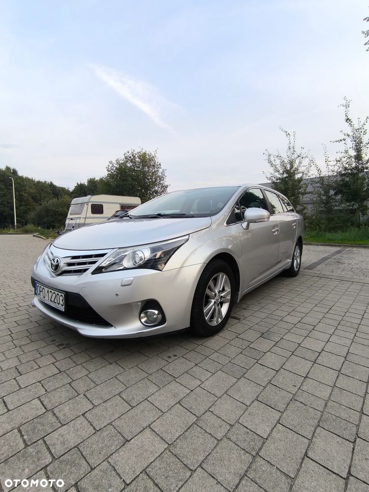 Toyota Avensis 2.0 D-4D Active - 8