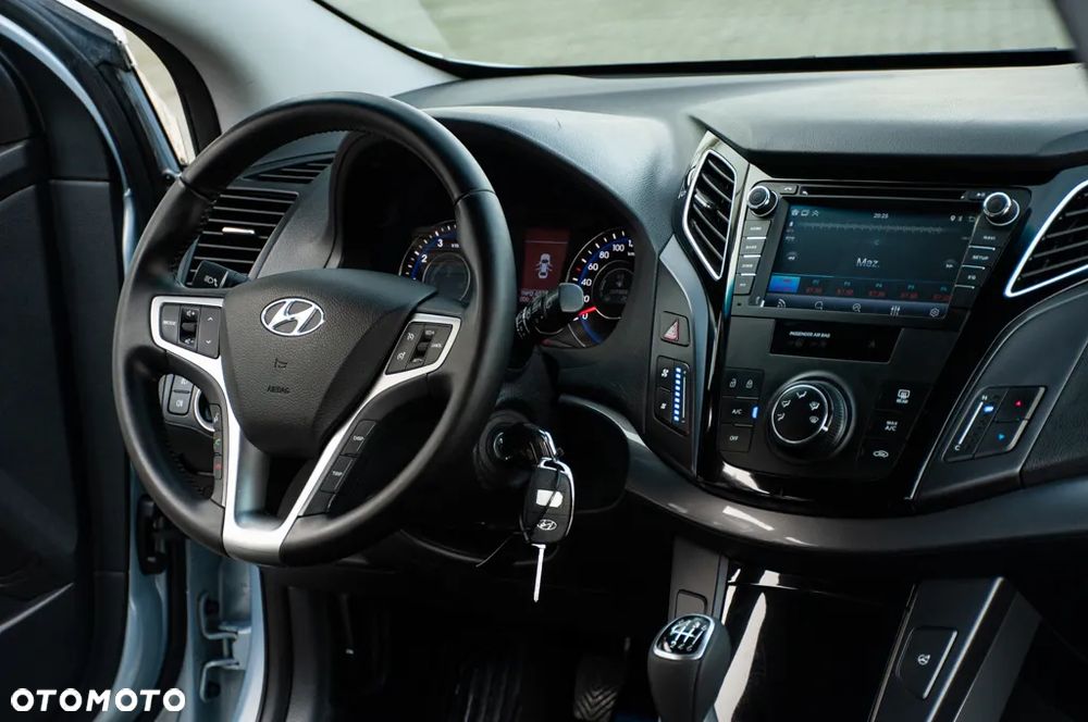 Hyundai i40 i40cw 1.6 Fifa World Cup Edition - 17