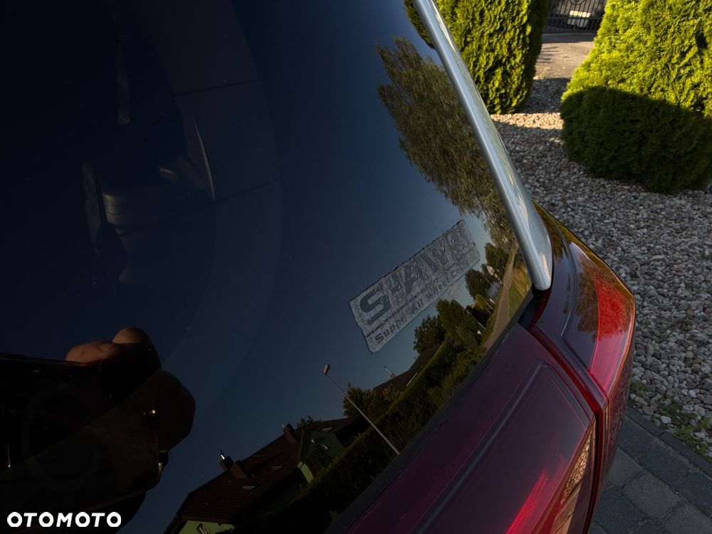 Mitsubishi Outlander - 11