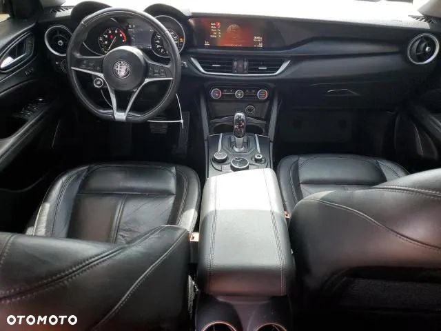 Alfa Romeo Stelvio 2.0 Turbo 16V AT8-Q4 Sprint - 6