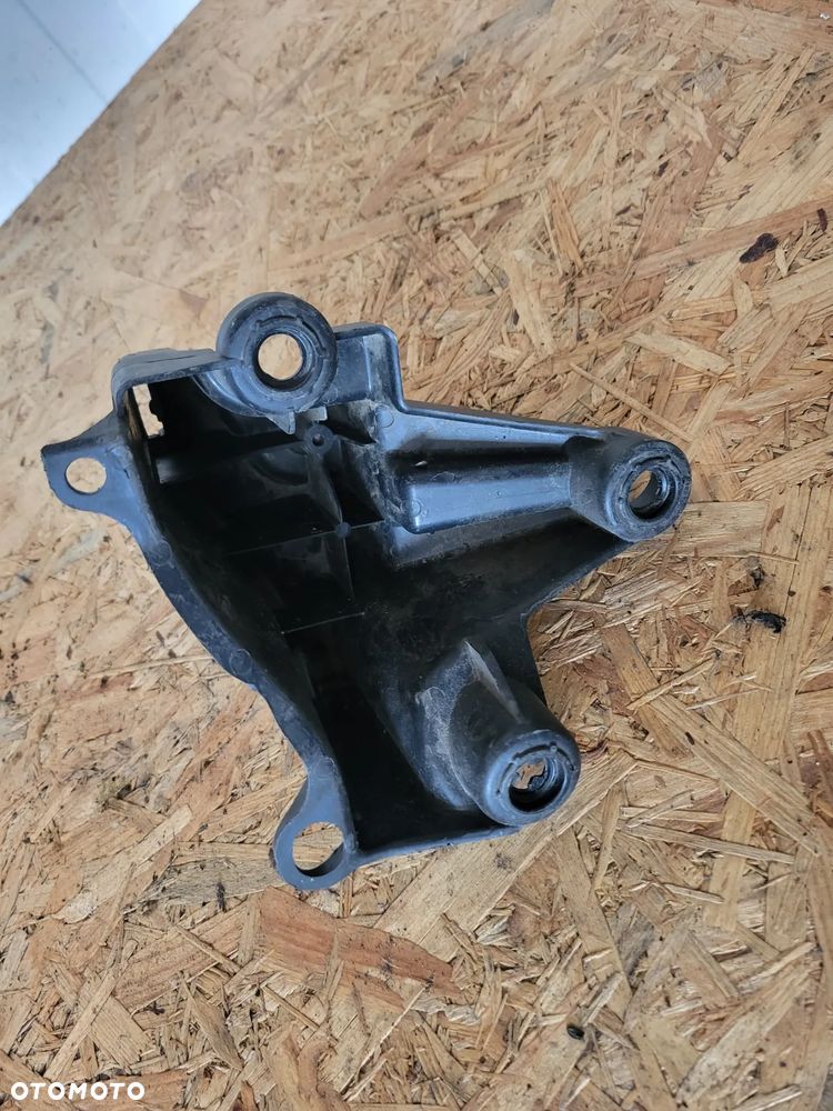 Ślizg zderzaka prawy tył Peugeot 3008 - 2