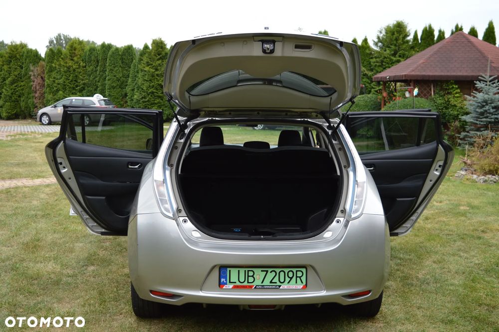 Nissan Leaf 24 kWh (mit Batterie) Visia + - 16